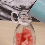 BlendGo™ MINI LICUADORA JUGUERA PORTATIL